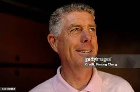 131 Alan Abrams Photos & High Res Pictures