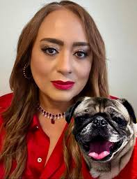 Merry Christmas pug family from Iggy & I. 🎄🎅🏻