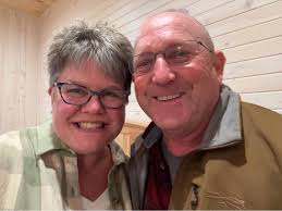 Did Bloomingdale residents receive free redbud trees to plant?