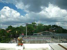 脚踏车) friendly city with many designated cycling lanes. Dataran Pahlawan View Picture Of The Explorer Hotel Melaka Tripadvisor