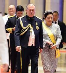 Former defence minister datuk seri hishammuddin tun hussein slammed the johor government on monday over its handling of the pasir gudang chemical pollution, which saw a large group of students and adults. Malaysia S Royals Call For Religious Tolerance