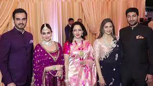 Hema Malini With Daughter Eshadeol Ahana Deol Their Husband S Ambani S Reception Youtube Here are some candid, unseen moments captured from the star studded wedding ceremony of ahana deol. hema malini with daughter eshadeol ahana deol their husband s ambani s reception