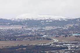 Canberra is at an elevation of 600 metres, so you need it to be really cold, but you also need enough moisture. the reason we do not see snow frequently in canberra is that it is often too cold. Vishal Pandey On Twitter Houston We Have A Problem A Snow Cover Mountain Has Popped Up Over Gungahlin Canberra Snowfall Canbe Https T Co Kg1r6jpx9w Https T Co E2gdgrh3iv