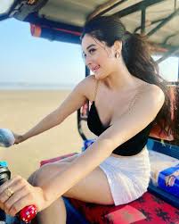 actress Darshana Banik Hot n Spicy Photo Gallery - The Leo News | English  News