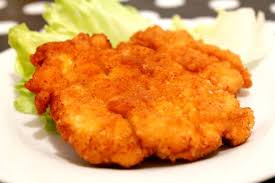 Ingrediente 1 piept pui mare 3 oua 1 pahar pesmet 1 pahar faina sare,piper. Pin En Tendencias Colores De Pelo