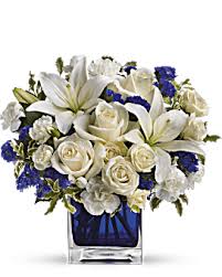 Elite flowers and gifts inc, a leading flower shop in glendale, is proud to offer a wide assortment of flowers, roses and gifts. Fresh Flower Delivery Flowers Flowers Near Me Teleflora