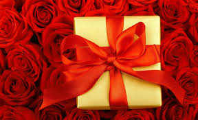 Top 10 Most Unique Valentine S Day Gifts For Her Topteny Com If you don't see something on this list that you think is a fit, consider what's important in your valentine's life (besides you), and focus on a gift that shows you really know what.