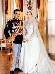 Maybe you would like to learn more about one of these? Princess Grace Of Monaco Konigliche Hochzeitskleider Kate Middleton Hochzeitskleid Hochzeitsfeier Ideen