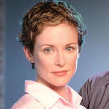 Freelance portrait artist & vfx student. Filmografie Leslie Hope Fernsehserien De