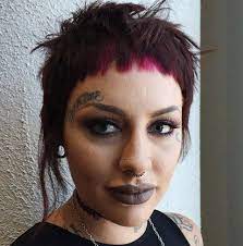 35 Short Punk Hairstyles To Rock Your Fantasy Short Punk Hair Short Punk Haircuts Punk Haircut