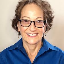 Elise Brenner's Instagram, Twitter & Facebook