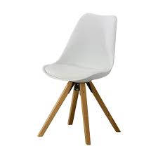 Weiß (in weiß) gekleidet sein. Schalenstuhl Blokhus Weiss Danisches Bettenlager