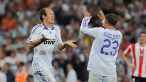 Dutch legend announces retirement from football for the second time. Final Test For Bernabeu Old Boys Uefa Champions League Uefa Com