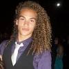 Kinky curly hair consists of ringlets that from a barrel or cylinder shape naturally with the little effort. 1