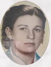 PARTE MORTUORIO: DESCANSA EN LA PAZ DEL CREADOR, QUIEN EN VIDA FUE: SRA.  MERCEDES DE LA NUBE VAZQUEZ SU ESPOSO: Alfonso Vargas Jara. SUS HIJOS:  Lupita, Fausto, Marcia, Oscar (+), Mercedes, Francisca,