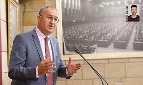 Özmen serdar ve özgür mustafa adında iki oğlu, özden atila sertel, aralarında mustafa balbay , tuncay özkan , mehmet haberal , soner yalçın , yalçın küçük. Chp Li Atilla Sertel Den Iktidara Ocalan Hatirlatmasi