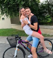 The austria forward sasa kalajdzic is dominant in the air. Hp61 Fec4gabzm