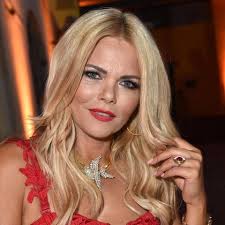 Das sind die neuen teilnehmer von björn becher — 26.04.2021 um 10:52 amazon gab nun bekannt, welche komikerinnen und komiker sich in. Lol Last One Laughing Start Und Alle Comedians Der 2 Staffel Gala De