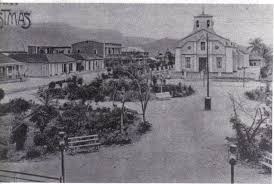 Plaza Del Pueblo De Juncos Puerto Rico 1898 Puerto Rico History Senior Pictures Poses Puerto Rico