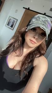 Misty Wing's Instagram, Twitter & Facebook