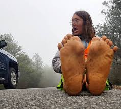 Mark Baumer Dies 100 Days into his Barefoot Walk Across the U.S.