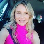 Margo Horst's Instagram, Twitter & Facebook