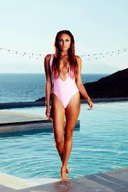 Hold onto your bikinis, ex on the beach is back, and with more exes than ever! Ex On The Beach S Aaron Chalmers Was Faced With Three Ex Conquests In Ex On The Beach But None Of Them Would Sleep With Him Inside The Villa