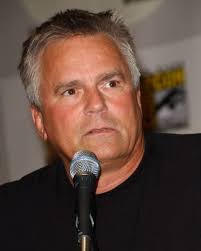 Richard dean anderson souhaitait en effet passer plus de temps avec sa fille de 7 ans, wylie quinn annarose anderson. Richard Dean Anderson Wiki Stargate Fandom