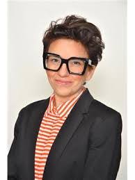 Gillian Hull's Instagram, Twitter & Facebook