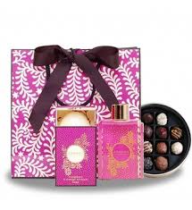 Birthday Gifts For Her Delivery Uk This Is A Really Special Indulgent Treat For Yourself Or Someone You Love The Beautifully Pres Send Birthday Gifts Unique Birthday Gifts Online Birthday Gifts