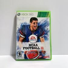 The action focuses on your star athlete, as you execute plays designed by the coach to the best of your ability. Ncaa Football 11 Gametrog