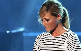 Helene fischer frisur fischer helene helene fischer bilder glatte haare haarspitzen wimpern promi frisuren schöne frisuren frisuren leichte wellen. Helene Fischer Wird Sie Diese Bittere Enttauschung Verkraften