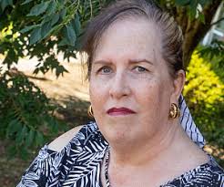 Commencement Videos: Chris Crutcher • Graduate Newsroom • Lewis & Clark