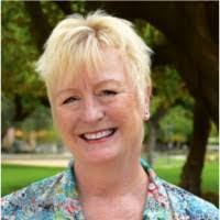 Kara Moore's Instagram, Twitter & Facebook