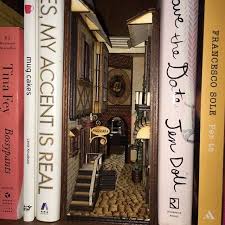 Italian Alleyway Book Nook And Book Shelf Insert Etsy In 2020 Book Nooks Book Nook Closet Shelf Decor