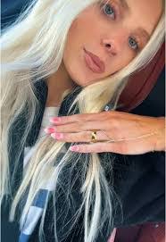 Hailey Watt's Instagram, Twitter & Facebook