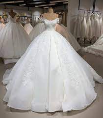 In pronovias sind wir seit jahrzehnten die nummer 1 im verkauf von brautkleidern, wir geben uns täglich mühe, um ihren hochzeitstag unvergesslich zu machen. Arabische Hochzeitskleider Gunstig Brautkleider Prinzessin Misshow De