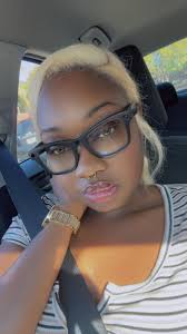 I'm American I'm 25 years ,