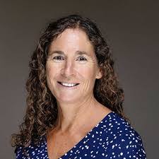 Arielle Levine's Instagram, Twitter & Facebook