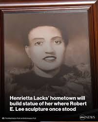 The Immortal Life of Henrietta Lacks is one of my 2022 reads. ❤️ I wish I'd  known about Ms. Lacks earlier in my life.