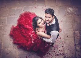 New Pre Wedding Shoot Ideas For Indian Weddings Wedding Photoshoot Pre Wedding Photoshoot Indian Wedding Photography Couples
