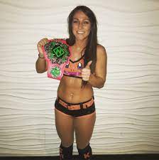 Kylie Rae (Wrestler) - Free pics, galleries & more at Babepedia