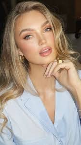 Alicia Mchenry's Instagram, Twitter & Facebook