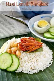 Daerah ini ialah satu daripada sepuluh daerah di johor. Nasi Lemak Bungkus Coconut Flavored Rice With Spicy Anchovies Wrapped In Banana Leaves Roti N Rice