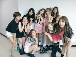 Résultat de recherche d'images pour "twice"