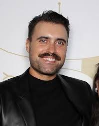 Blake Avery's Instagram, Twitter & Facebook