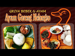 Ayam Goreng Nelongso Hanya Rp 5000 Sambelnya Minta Ampun Pedesnya Youtube