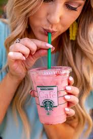 Sundays call for pink drinks 💋💗😀 Barnes & Noble
