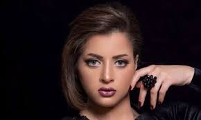 ماجدة الشاذلي نهال عنبر زوجة يوسف الثانية وهي مدرسة فلسفة في نفس مدرسة الأستاذ يوسف وأم سلوى، تعارض فكرة زواج. Ù†Ù‡Ø§Ù„ Ø¹Ù†Ø¨Ø± Ù‚ØµØ© Ø­ÙŠØ§Ø© Ø§Ù„Ù…Ù…Ø«Ù„Ø© Ø§Ù„Ù…ØµØ±ÙŠØ© ØµØ§Ø­Ø¨Ø© Ø§Ù„Ø´Ø®ØµÙŠØ§Øª Ø§Ù„Ù…Ù…ÙŠØ²Ø© ÙˆØ§Ù„Ù‚ÙˆÙŠØ© Ù†Ø¬ÙˆÙ…ÙŠ
