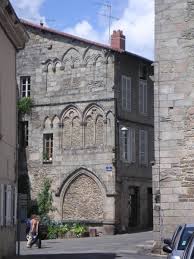 La Maison Des Consuls A Saint Leonard De Noblat En Limousin Haute Vienne Facade Xiiie Remaniee Au Xixe S Franca